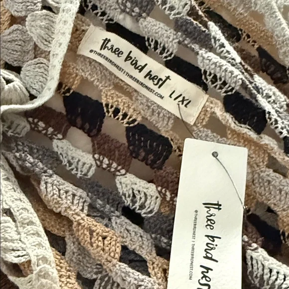 Three Birds Next size L/XL Crochet Patterned Long Cardigan - Picture 2 of 2